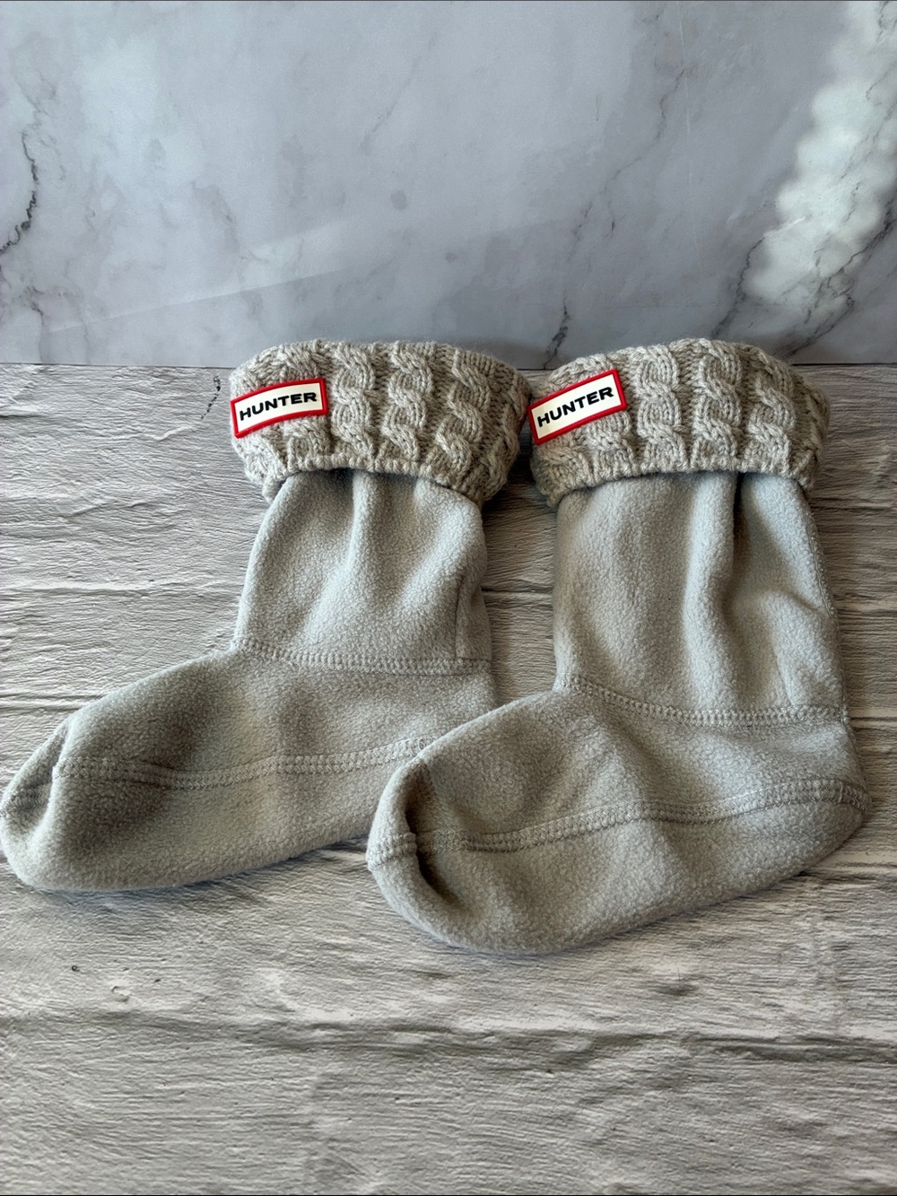 Hunter Fleece Stitch Cable Boot Socks In Light Gray Kids